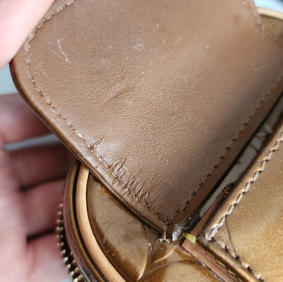 Louis Vuitton Vintage Vernis Christie PM Bronze Patent Leather Crossbody Bag - Picture 8 of 9